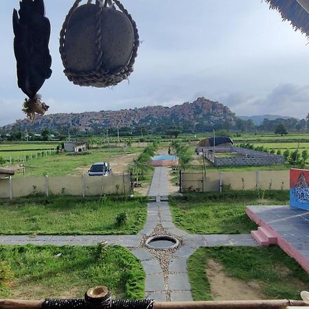 Vanya The Exotic World Resort Hampi Eksteriør billede