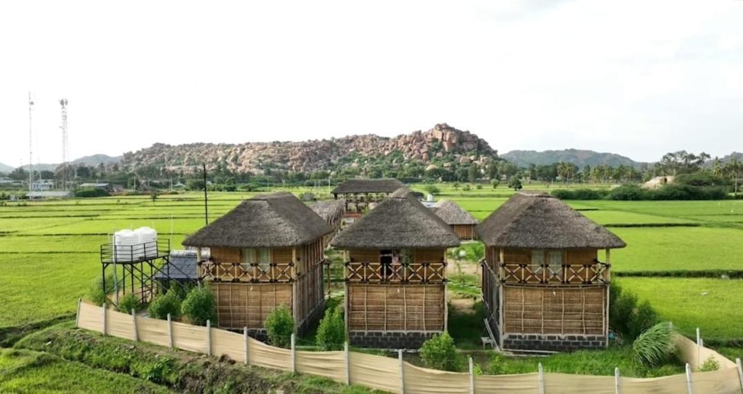 Vanya The Exotic World Resort Hampi Eksteriør billede