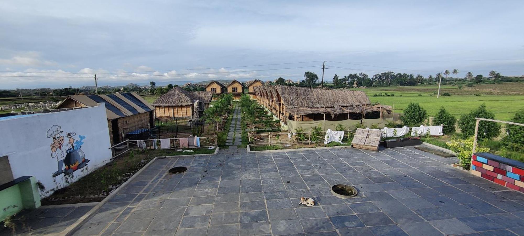 Vanya The Exotic World Resort Hampi Eksteriør billede