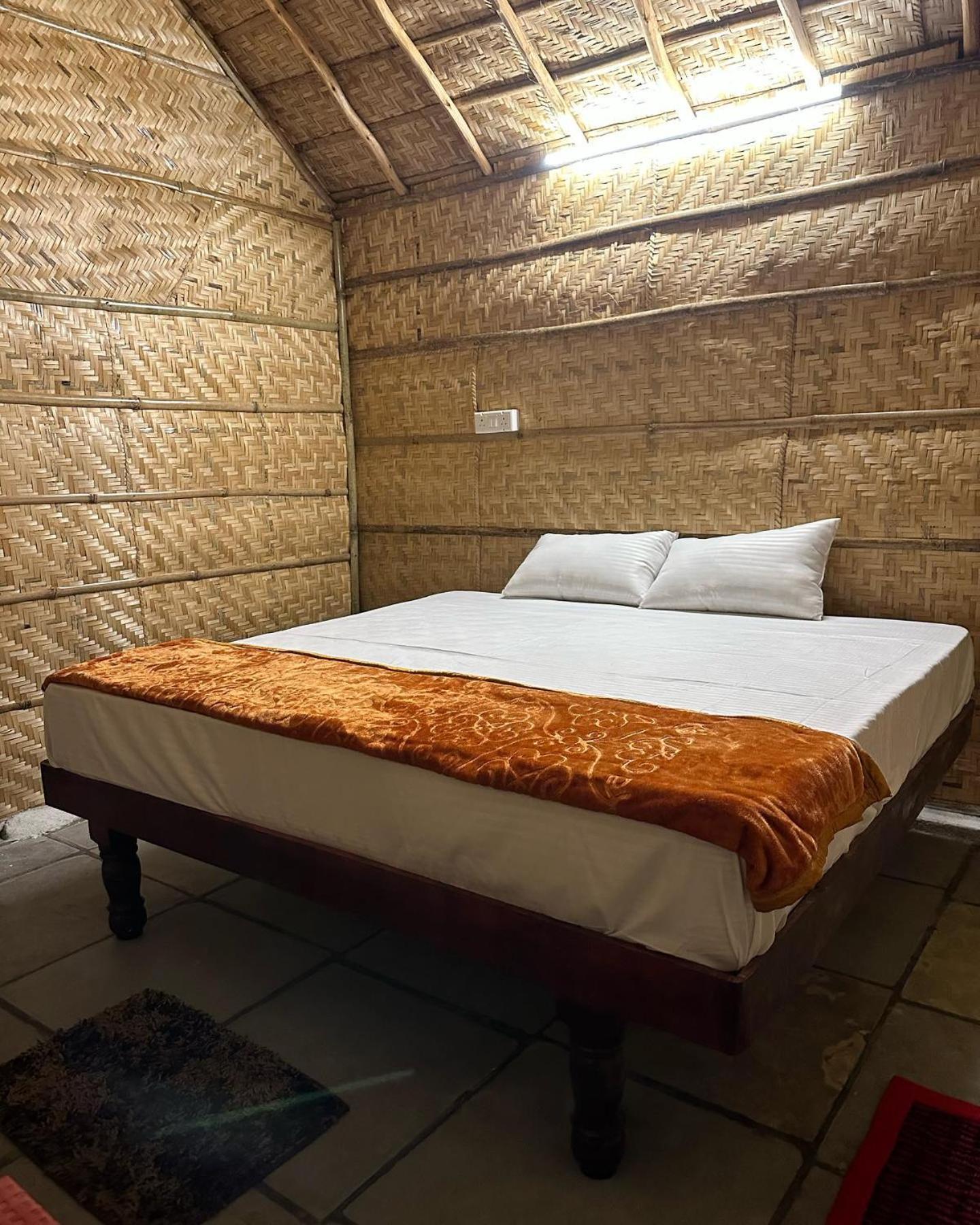 Vanya The Exotic World Resort Hampi Eksteriør billede